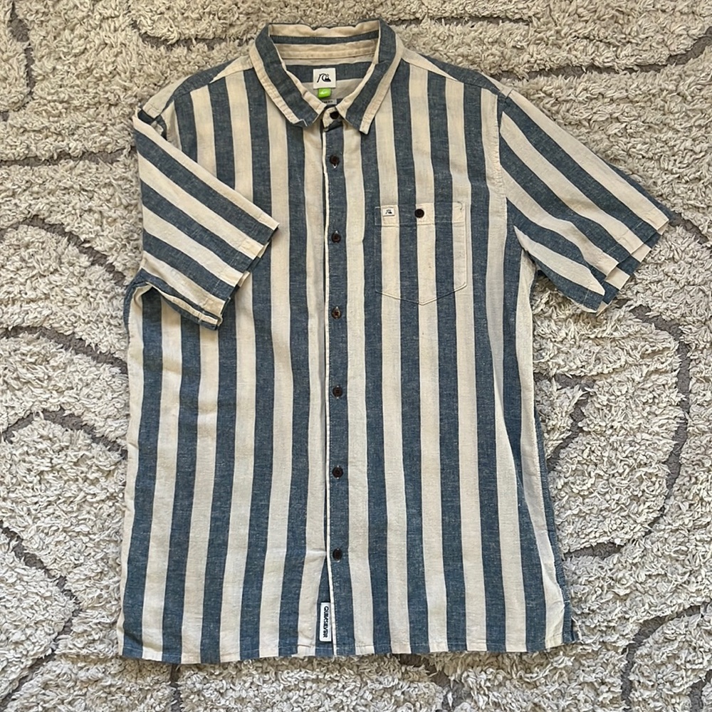 Quiksilver Short Sleeve Button Down Blue and White Stripe Hemp and Cotton Blend